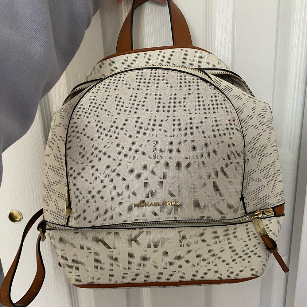 Rhea logo backpack